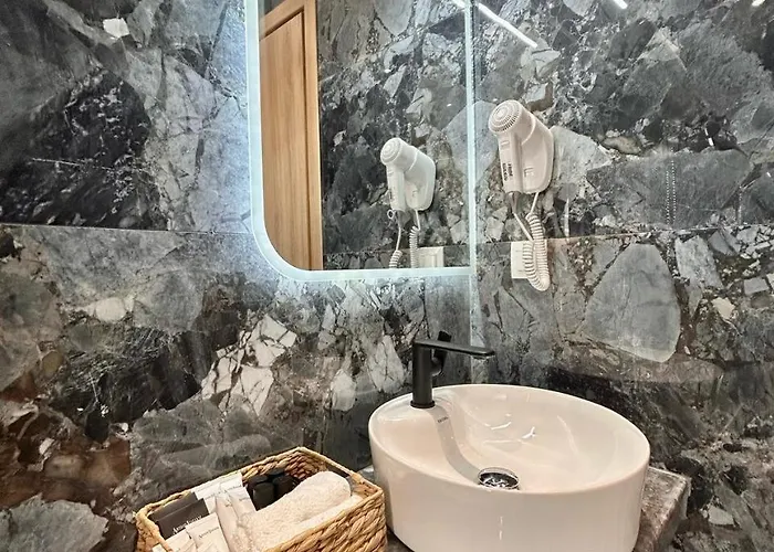 Kallisti Retreats Luxury *